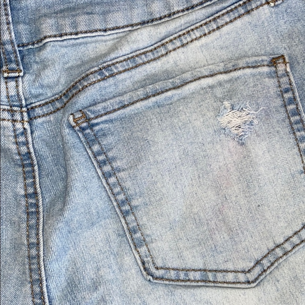SO Shortie Ripped Shorts - Picture 4 of 5